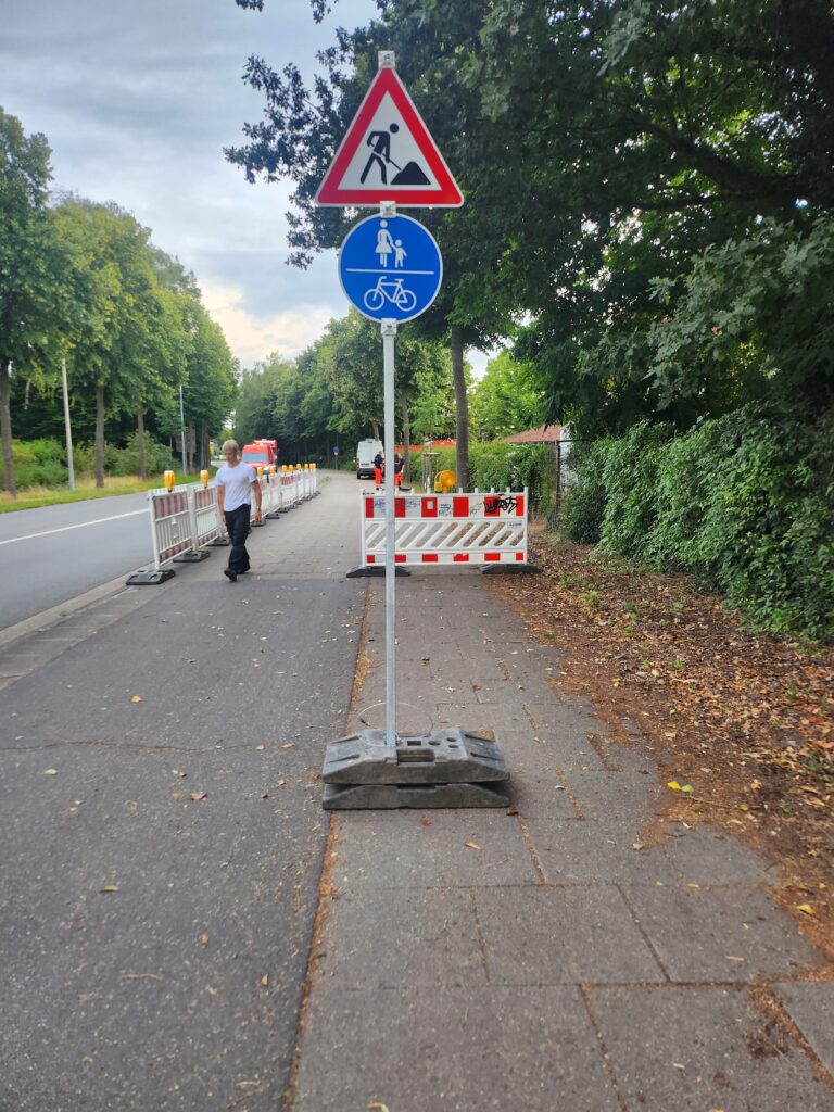 Eine Verkehrssicherung durch ein MVAS zertifiziertes Unternehmen Eine Verkehrssicherung durch ein MVAS zertifiziertes Unternehmen